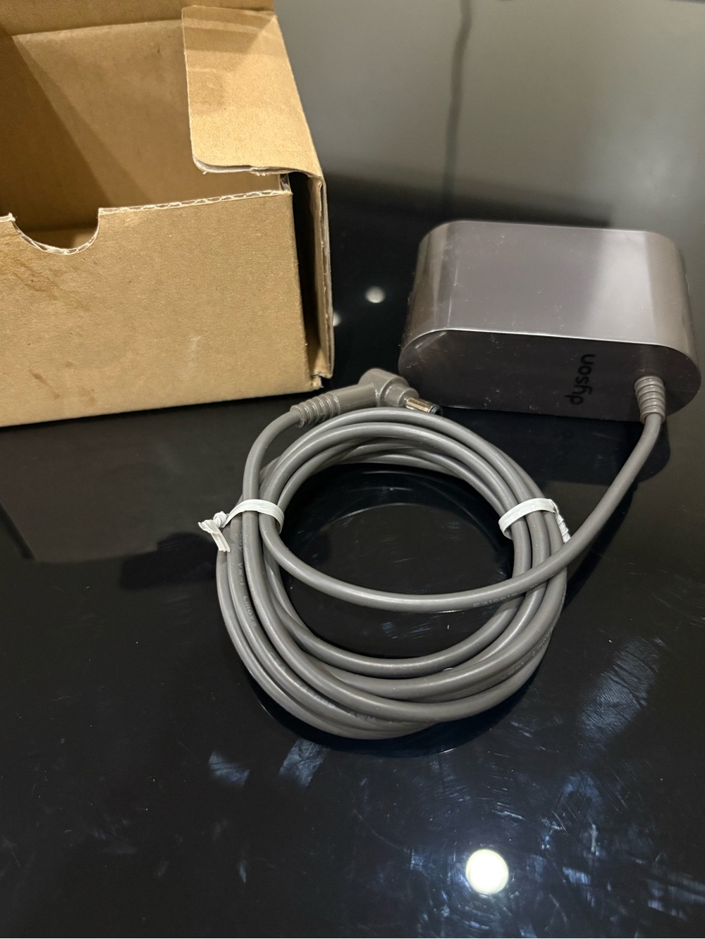 Dyson gray charging adapter with gray cable